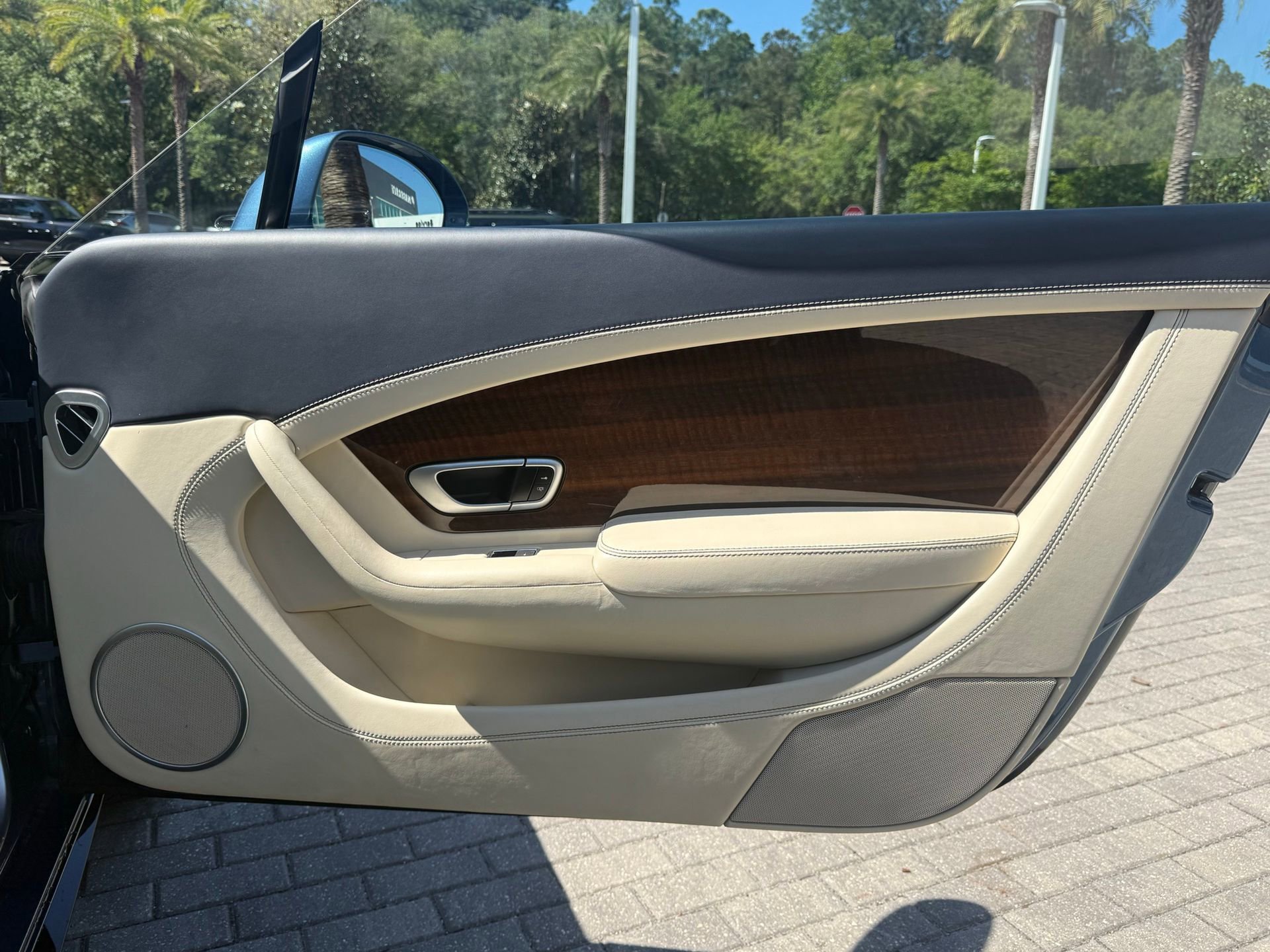 Used 2015 Bentley Continental GT V8 S image 36