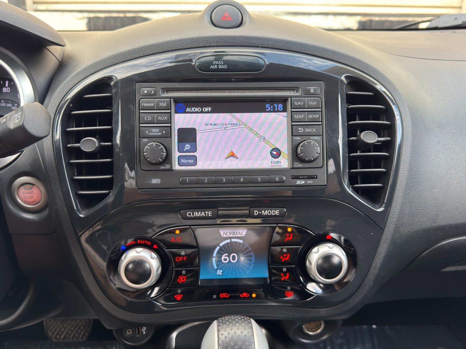 Used 2014 Nissan Juke SL AWD/4WD image 22