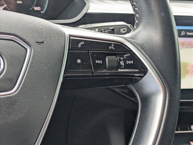 Used 2021 Audi e-tron Premium w/ Convenience Plus Package image 21