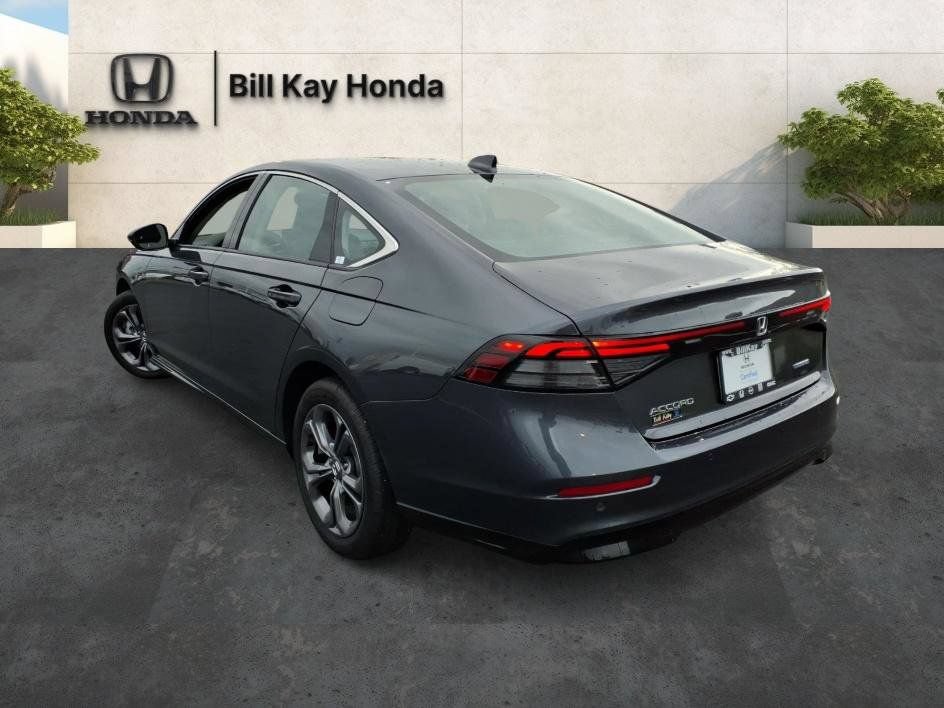 Certified 2025 Honda Accord EX-L image 6