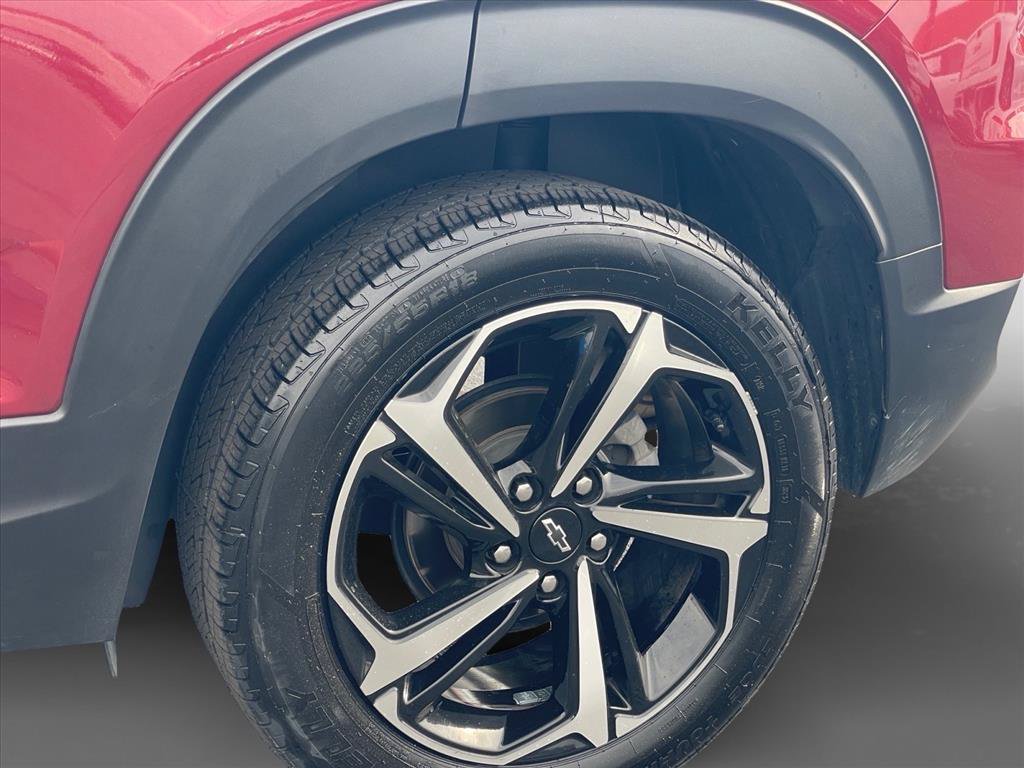 Used 2023 Chevrolet TrailBlazer RS w/ Sun and Liftgate Package FWD image 28