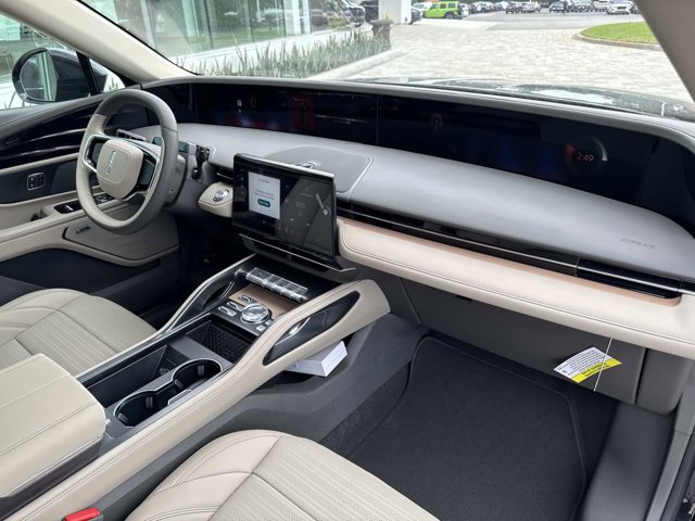 New 2025 Lincoln Nautilus Reserve image 20