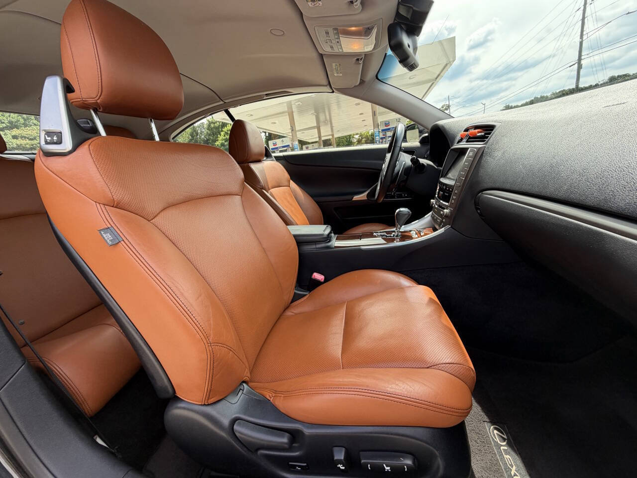 Used 2011 Lexus IS 250C w/ Luxury Pkg RWD image 7