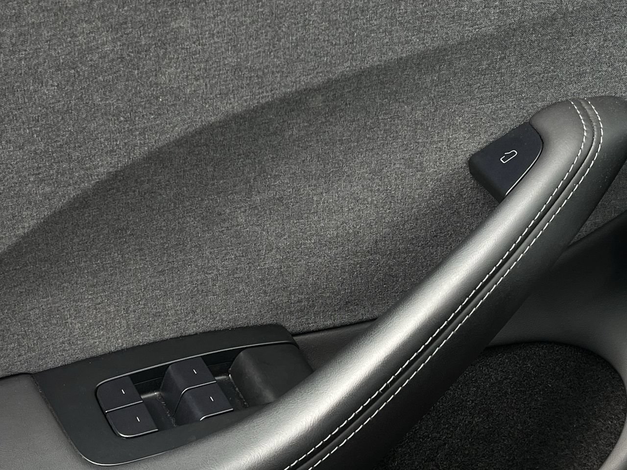 Used 2024 Tesla Model 3 Standard Range RWD image 19