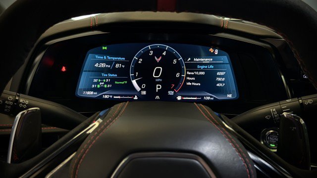 Used 2024 Chevrolet Corvette Stingray Premium Cpe w/ Z51 Performance Package RWD image 11