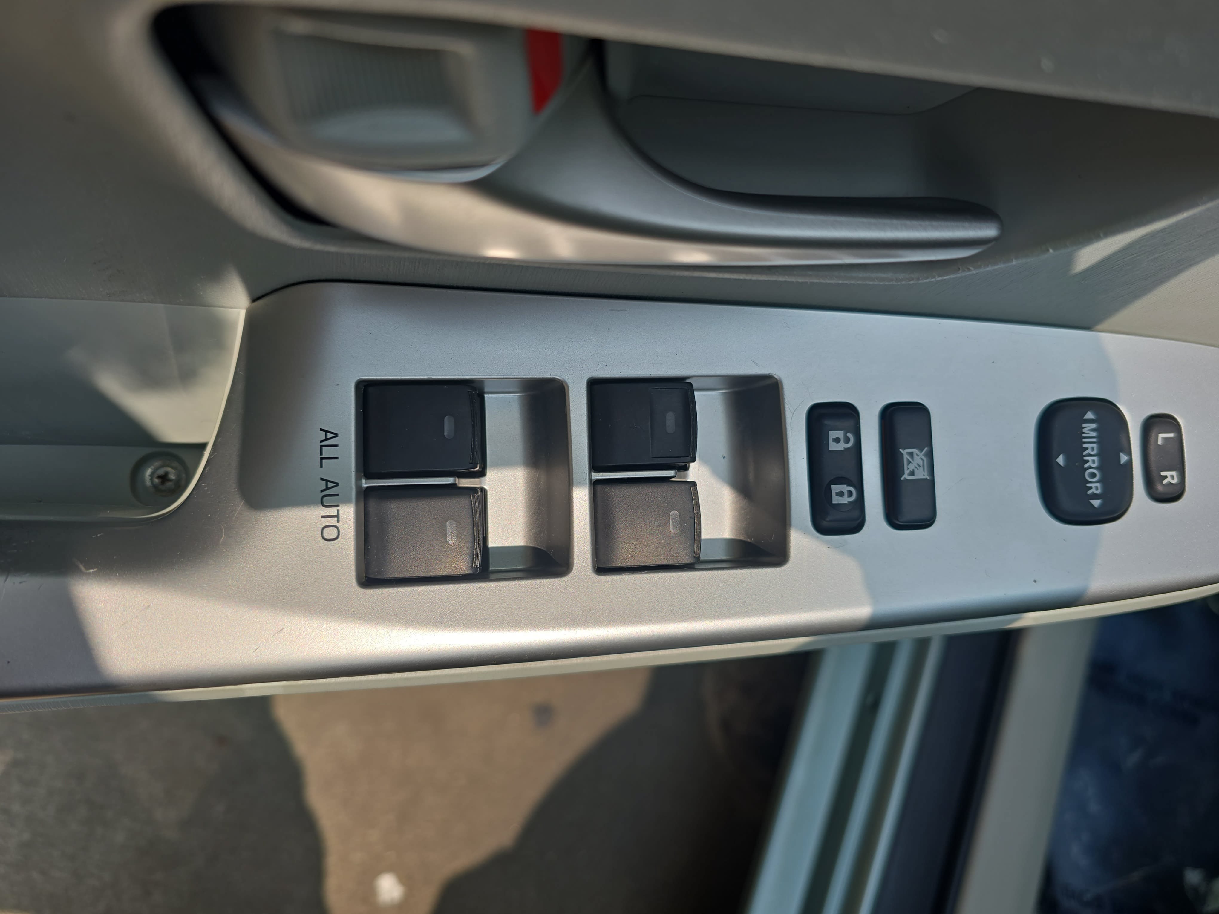 Used 2013 Toyota Prius V Two FWD image 26