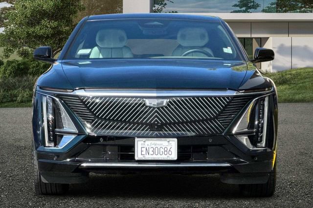 Certified 2024 Cadillac Lyriq Luxury w/ LPO, Floor Liner Package AWD/4WD image 9