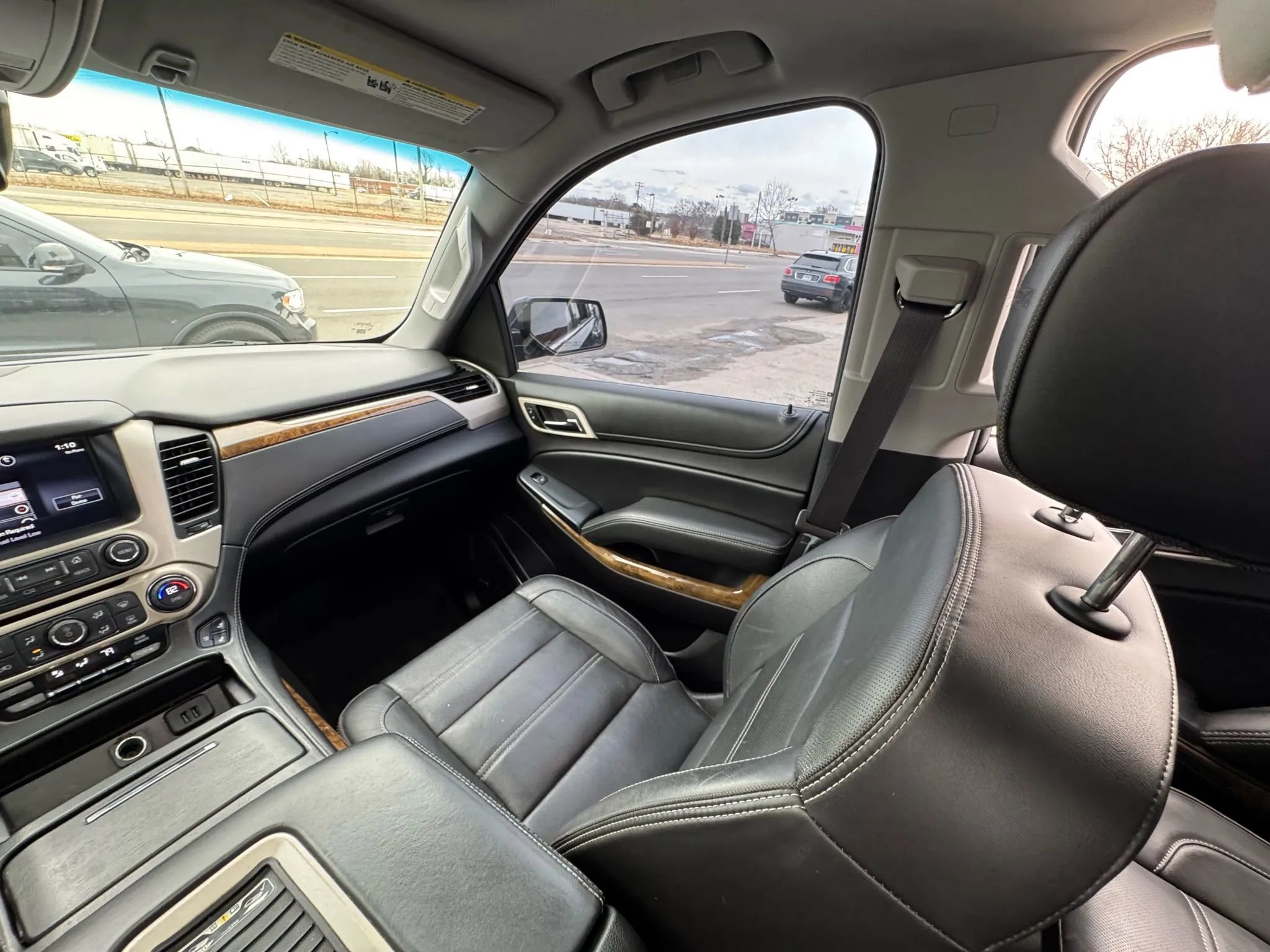 Used 2015 GMC Yukon Denali w/ Open Road Package image 33