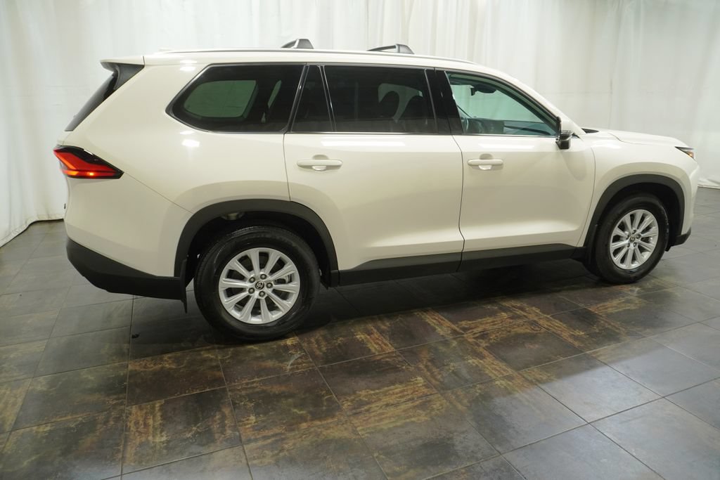 Used 2024 Toyota Grand Highlander AWD image 4