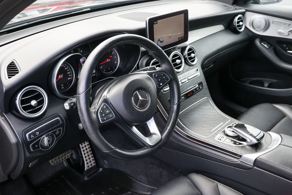 Used 2019 Mercedes-Benz GLC 300 4MATIC Coupe image 34