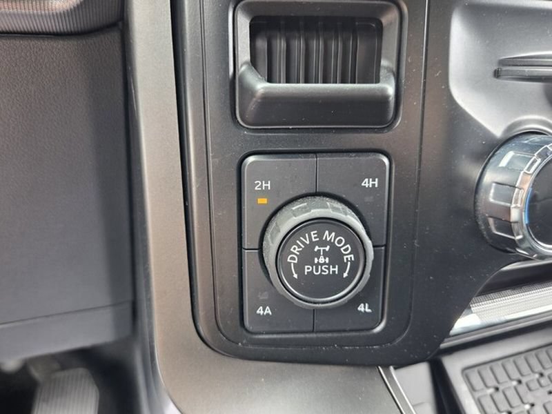 Used 2024 Ford F150 Lariat w/ Equipment Group 502A High AWD/4WD image 26