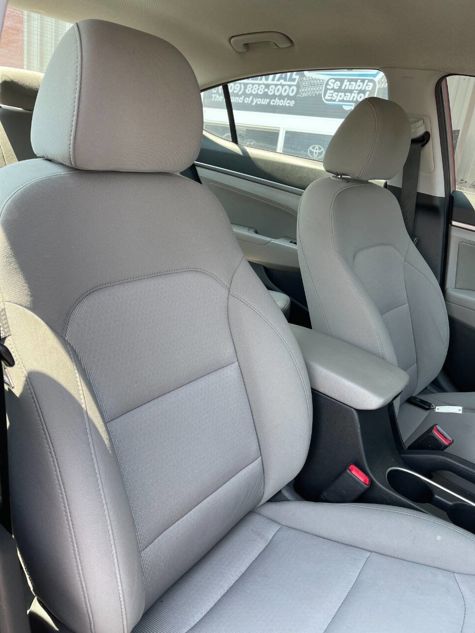 Used 2018 Hyundai Elantra SEL image 2