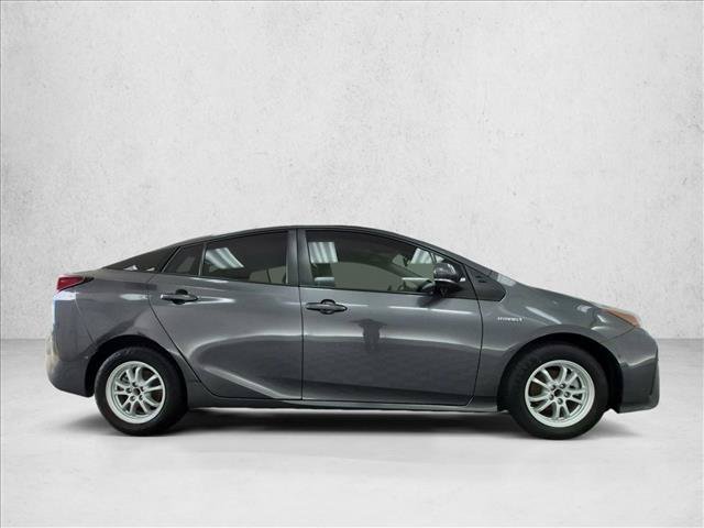 Used 2022 Toyota Prius LE FWD image 4