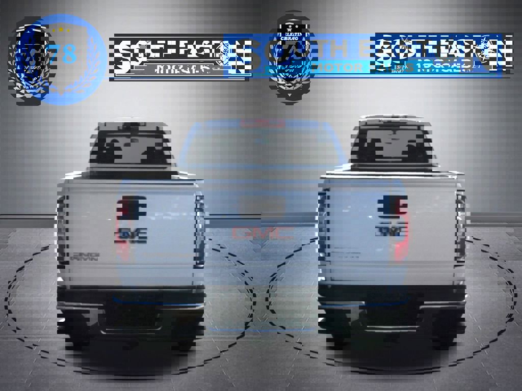 Used 2016 GMC Canyon W/T image 4