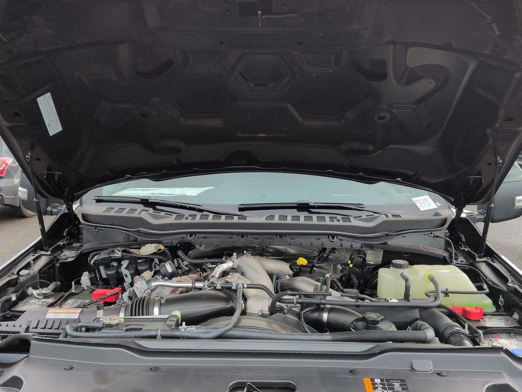 Used 2026 Ford F350 Lariat w/ Tremor Off-Road Package image 34