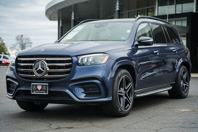 Used 2024 Mercedes-Benz GLS 450 4MATIC image 3