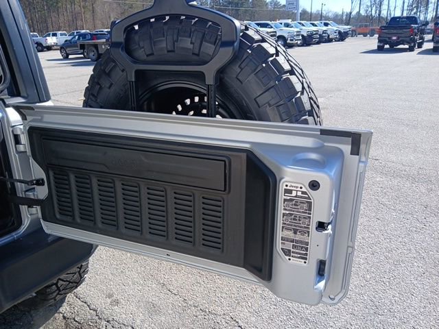 Used 2024 Jeep Wrangler Sport S image 16