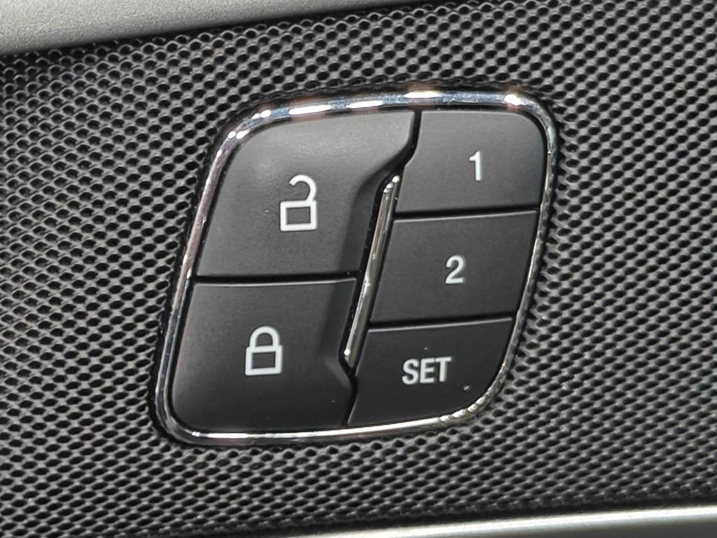 Used 2019 Ford Fusion SEL FWD image 44