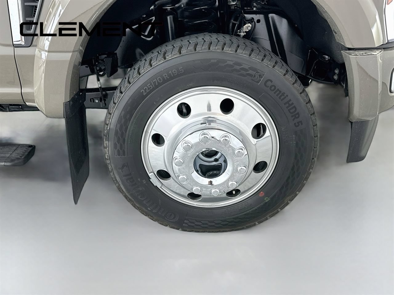 Used 2026 Ford F450 Platinum w/ Platinum Plus Package AWD/4WD image 38