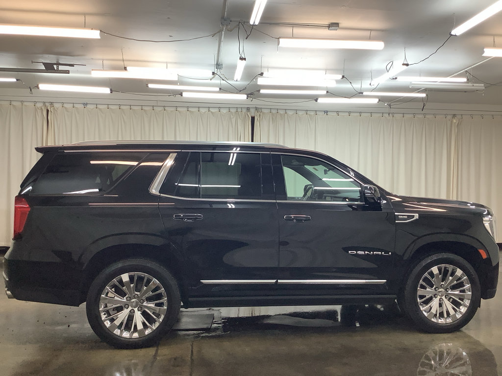 Used 2021 GMC Yukon Denali w/ Denali Premium Package AWD/4WD image 5