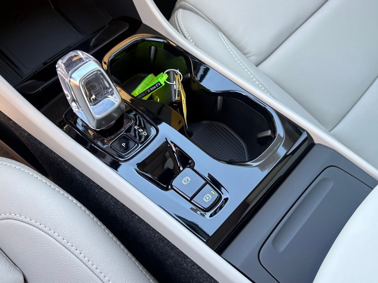 New 2026 Volvo XC40 B5 Plus w/ Protection Package Premier image 8