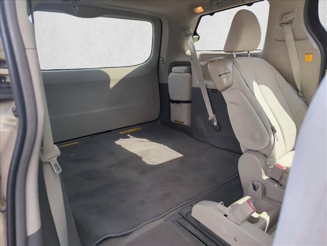Used 2012 Toyota Sienna LE FWD image 26