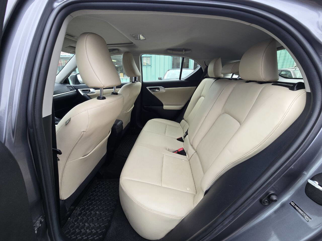 Used 2012 Lexus CT 200h Premium image 14