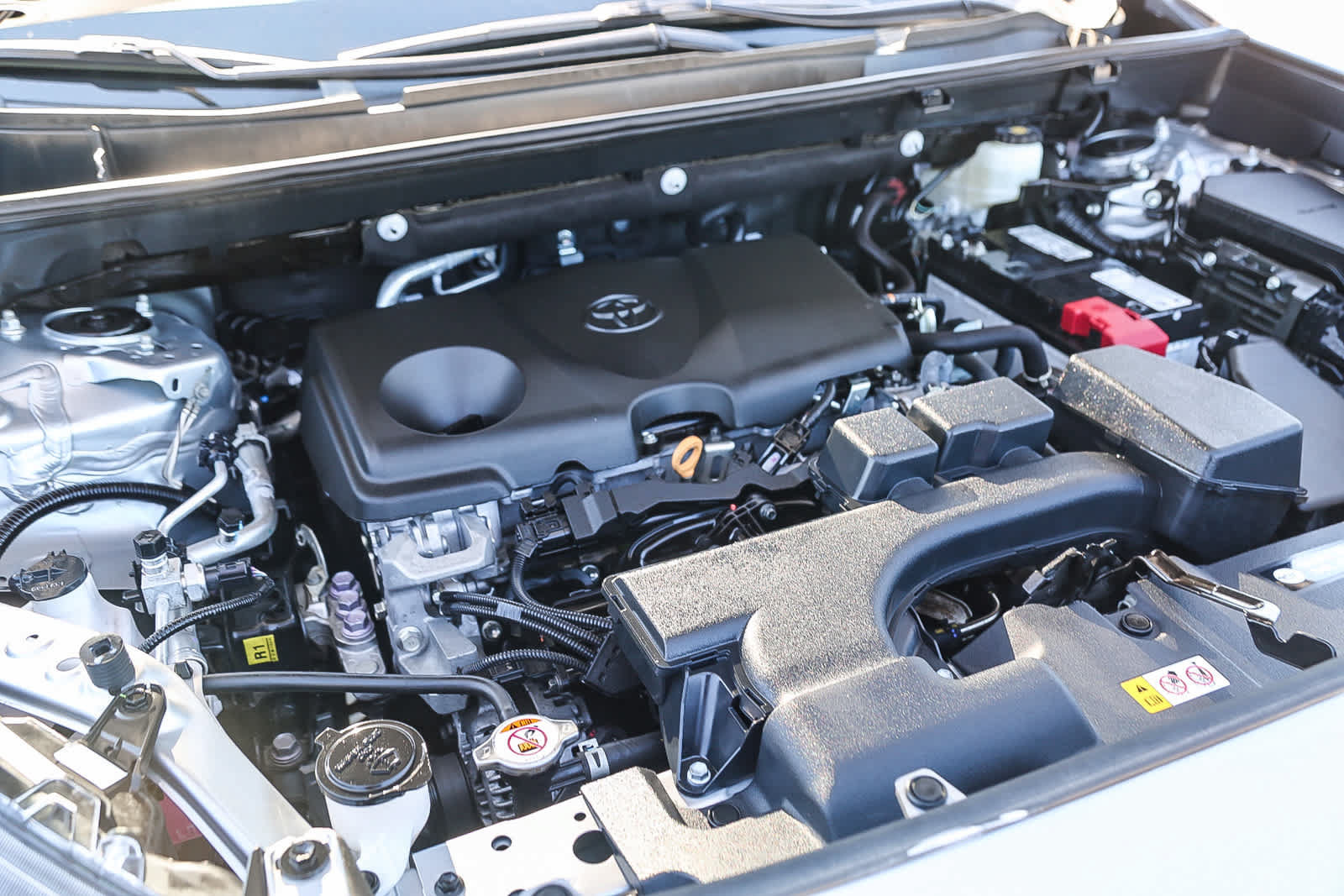 Used 2024 Toyota RAV4 XLE FWD image 26