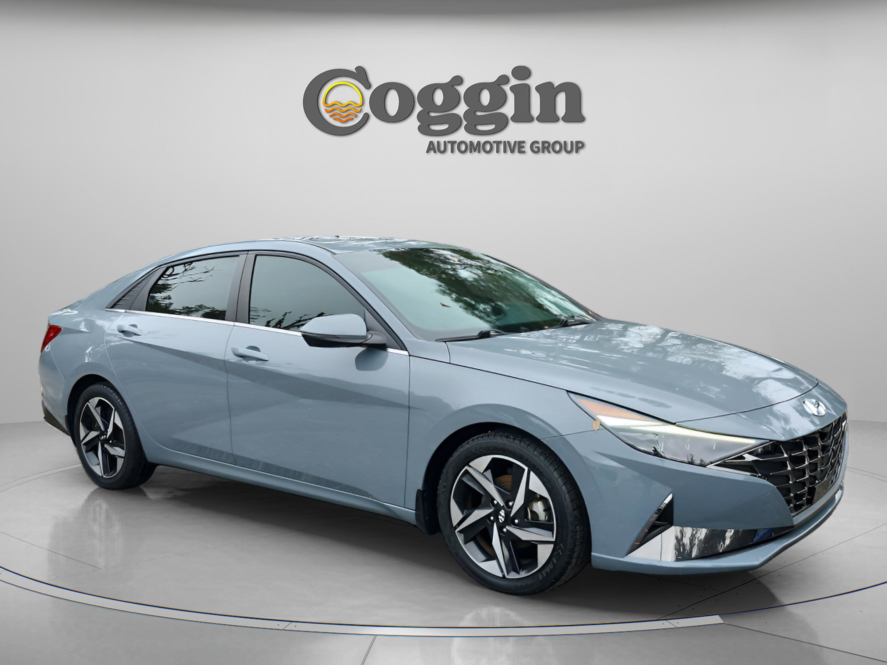 Used 2022 Hyundai Elantra Limited image 7