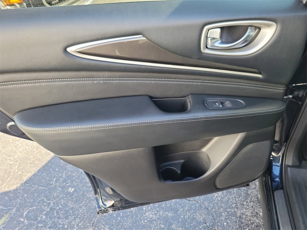 Used 2020 INFINITI QX60 Signature Edition image 9