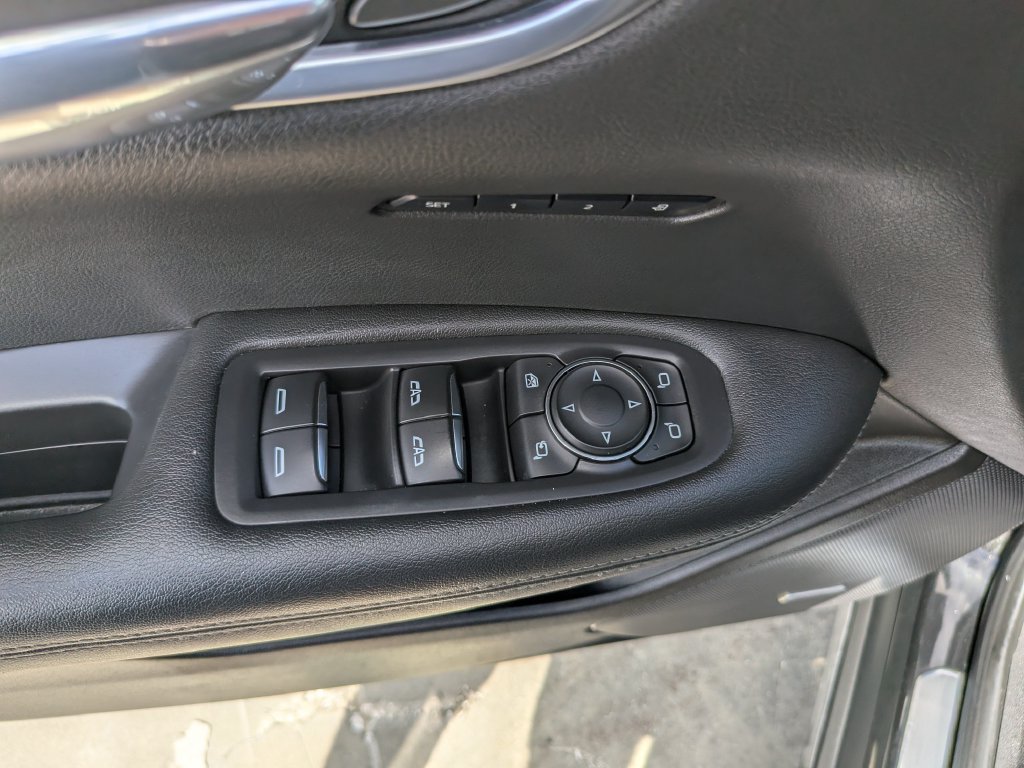 Used 2024 Cadillac XT6 Luxury FWD image 20