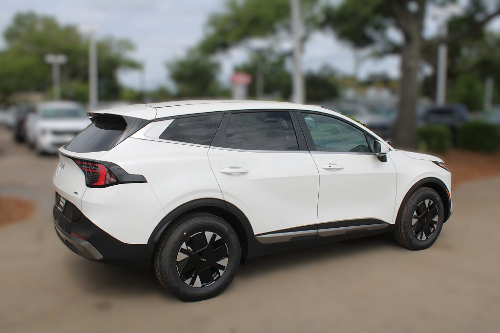 New 2027 Kia Sportage LX FWD image 6