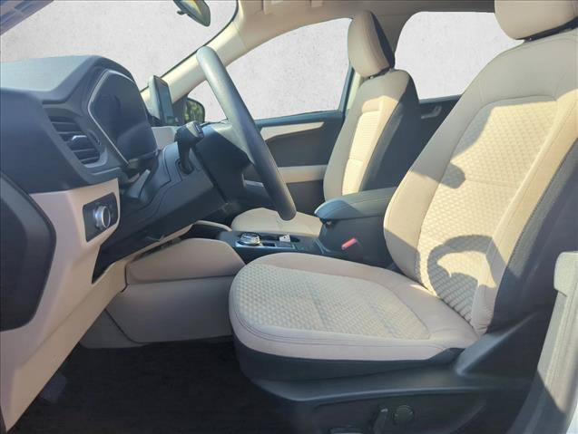Used 2020 Ford Escape SE FWD image 15