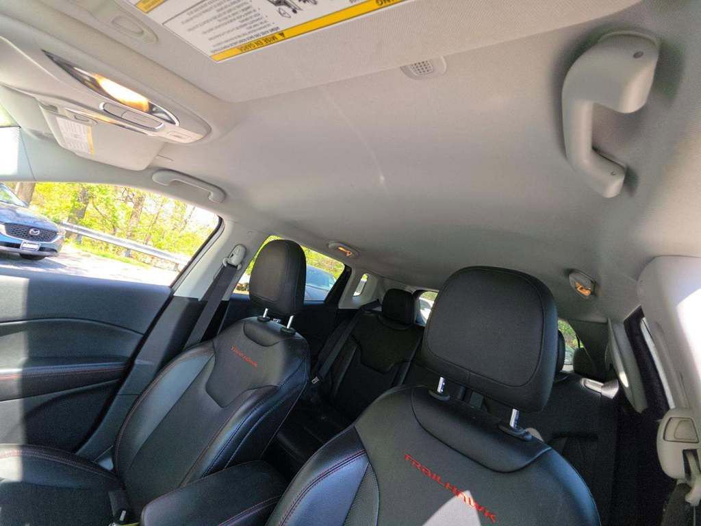 Used 2020 Jeep Compass Trailhawk w/ Leather Interior Group AWD/4WD image 7