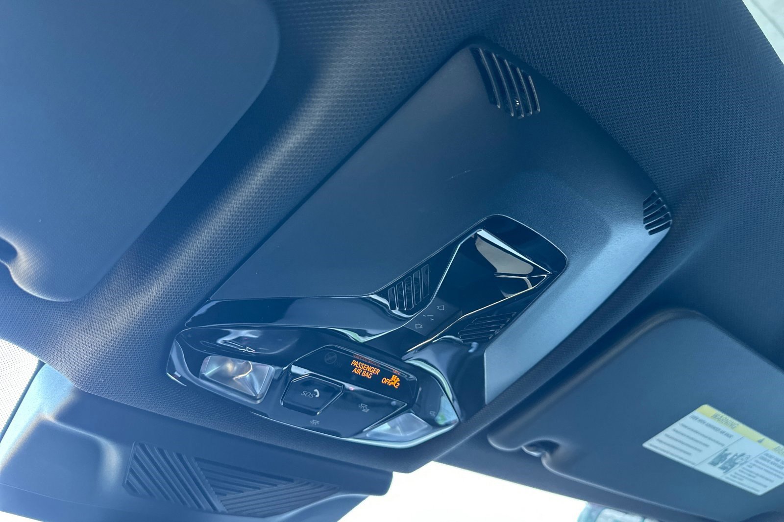 Used 2025 BMW X1 xDrive28i w/ Technology Package image 23