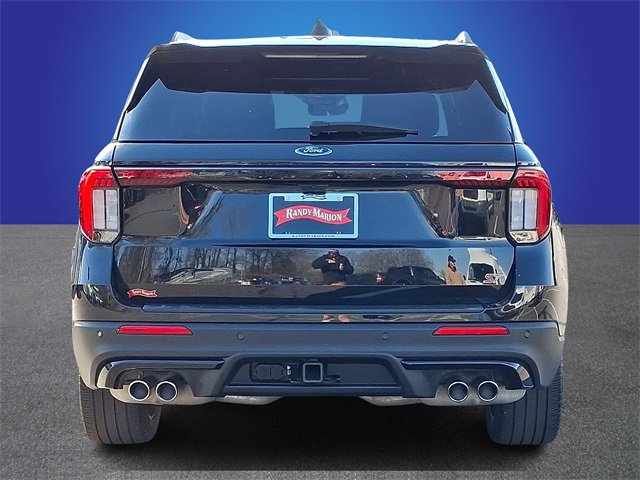 Used 2025 Ford Explorer ST image 5