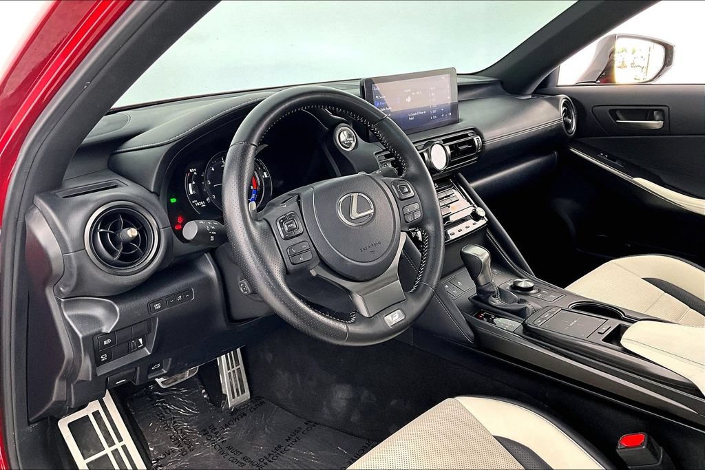Used 2025 Lexus IS 350 F Sport w/ Navigation Package RWD image 15