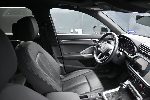 Used 2024 Audi Q3 2.0T Premium AWD/4WD image 46