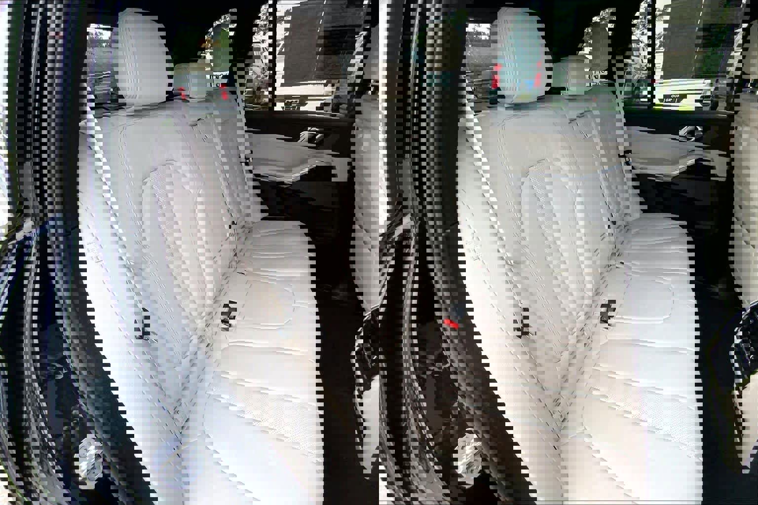 Used 2021 BMW X5 sDrive40i w/ Premium Package image 19