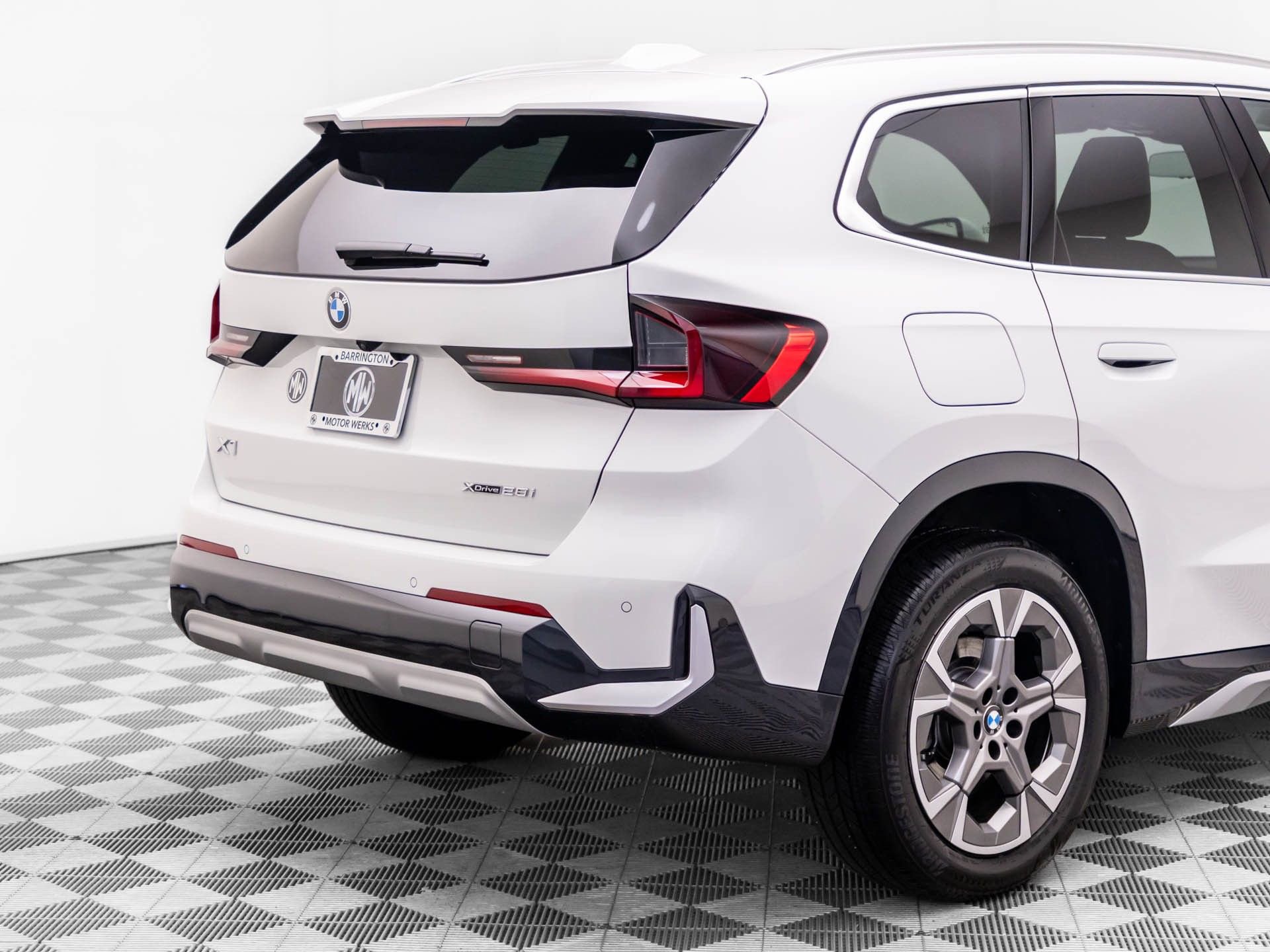 Certified 2025 BMW X1 xDrive28i w/ Convenience Package image 38