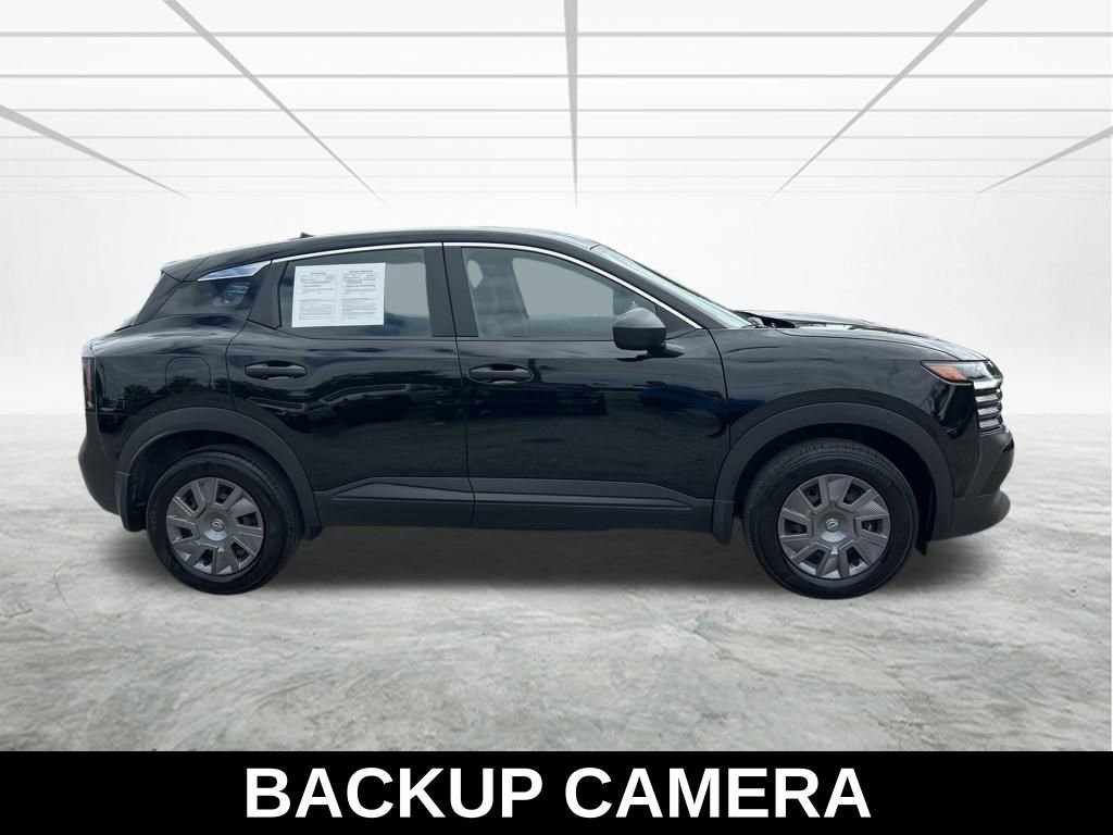 Used 2025 Nissan Kicks S image 4