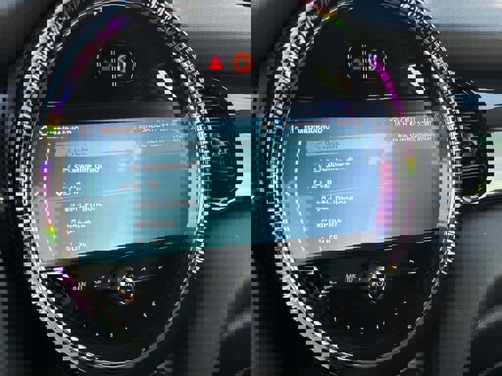 Used 2023 MINI Cooper SE image 19