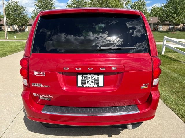 Used 2014 Dodge Grand Caravan SXT FWD image 6