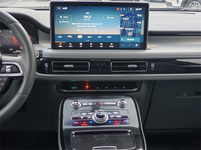 Used 2022 Lincoln Nautilus Reserve image 35