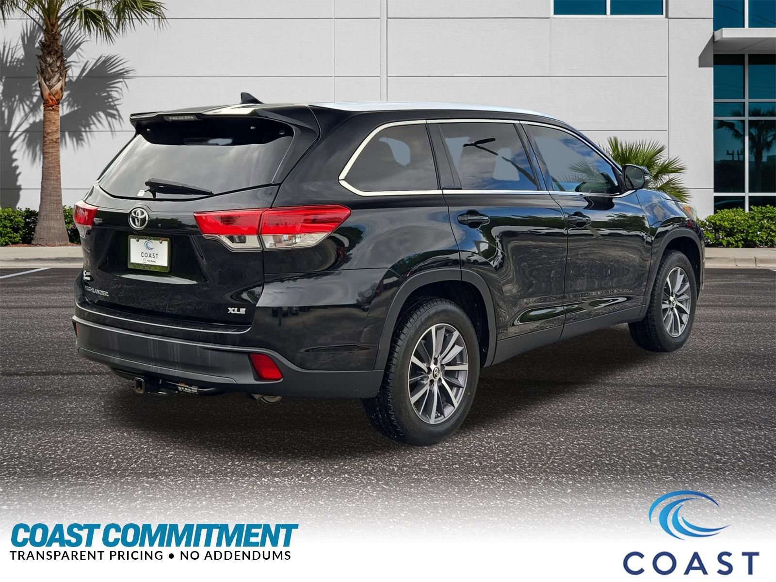 Used 2019 Toyota Highlander XLE image 7