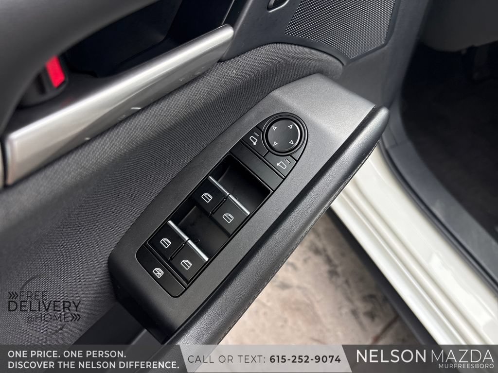 Certified 2025 MAZDA MAZDA3 s FWD image 23