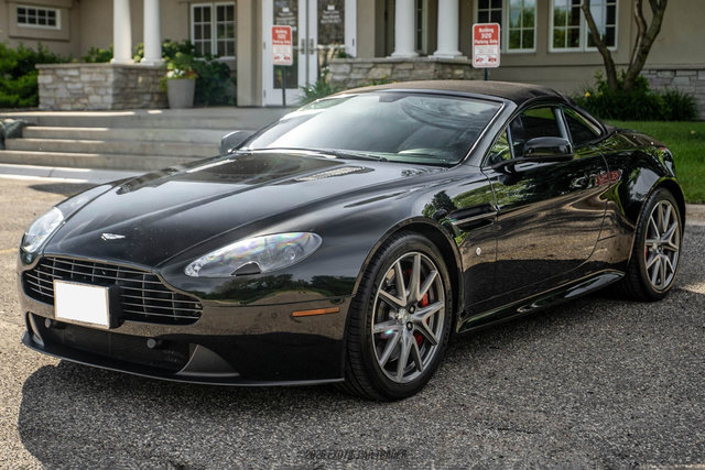 Used 2015 Aston Martin V8 Vantage GT RWD image 17