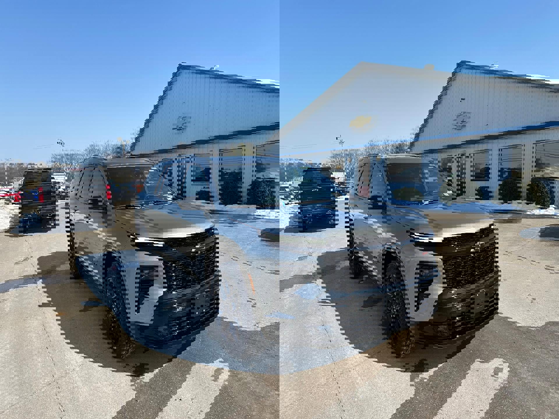 New 2026 Chevrolet Traverse RS w/ LPO, Floor Liner Package image 1