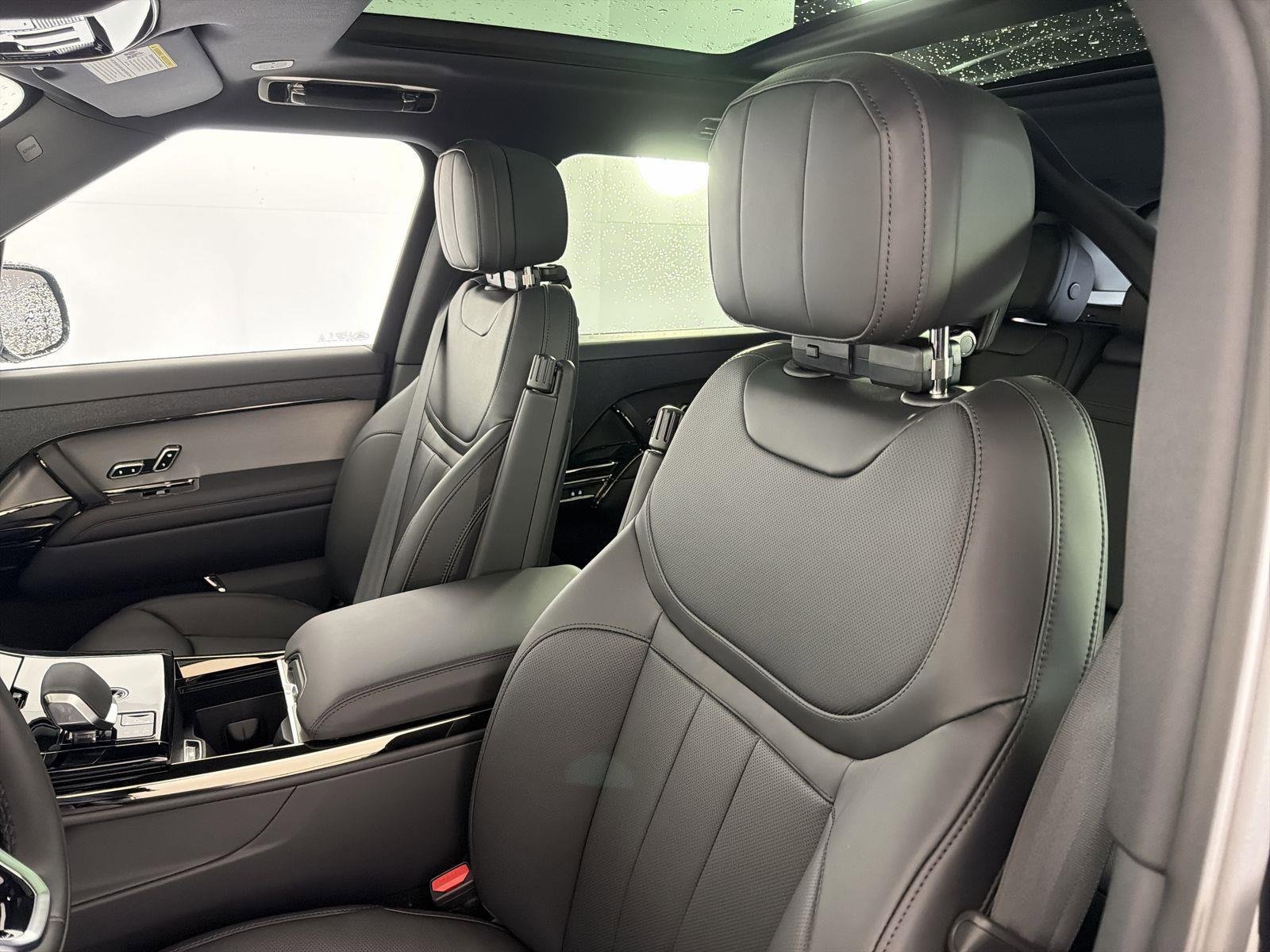 New 2026 Land Rover Range Rover Sport SE image 25