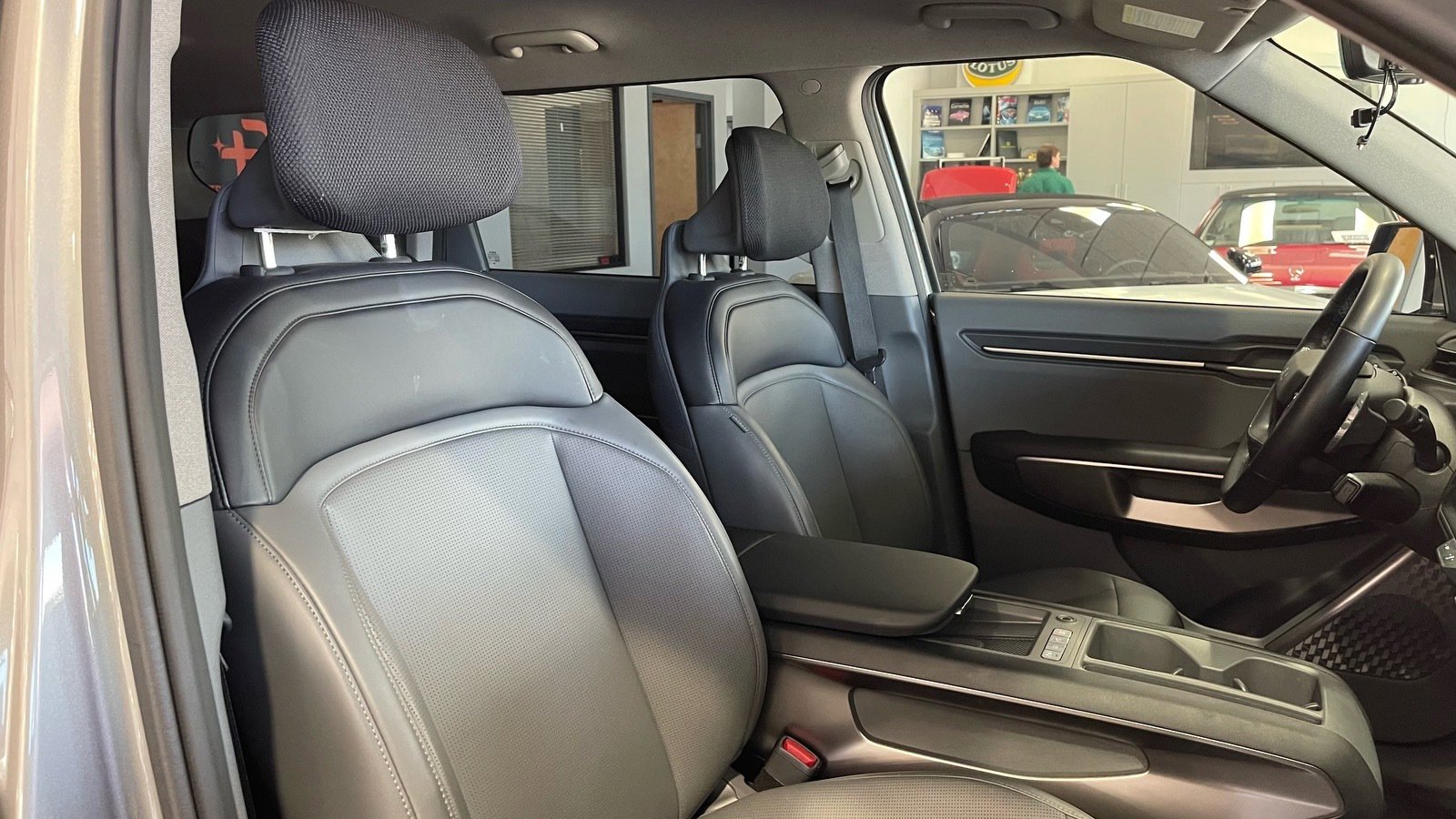 Used 2024 Kia EV9 Light Long Range image 46